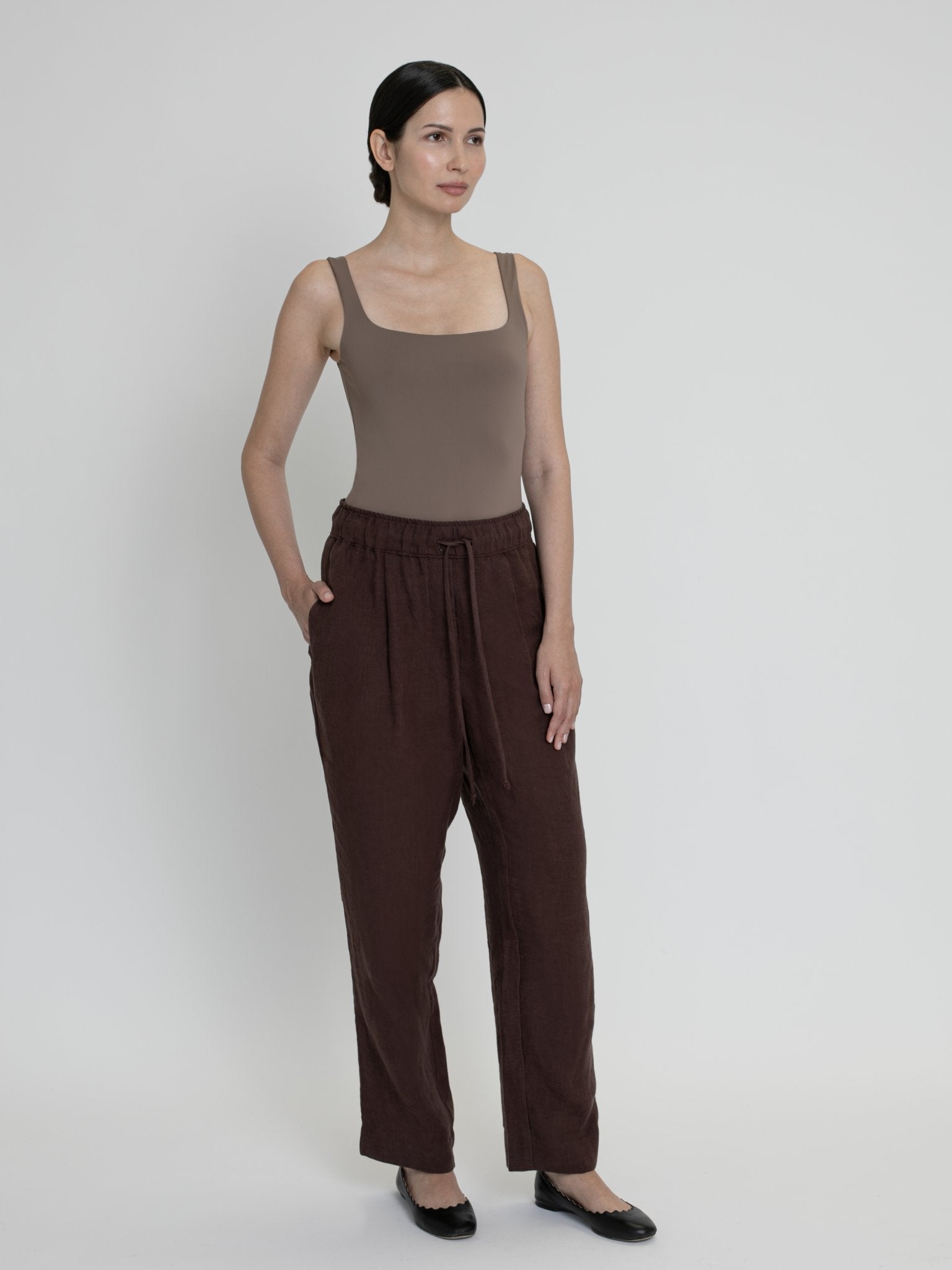 Essential Drawstring Linen Pants - dāl the label - Chocolate