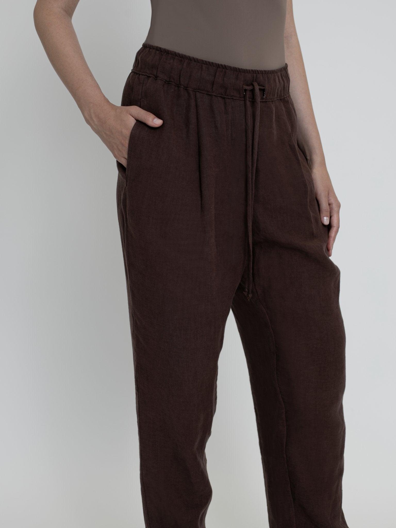 Essential Drawstring Linen Pants - dāl the label - Chocolate