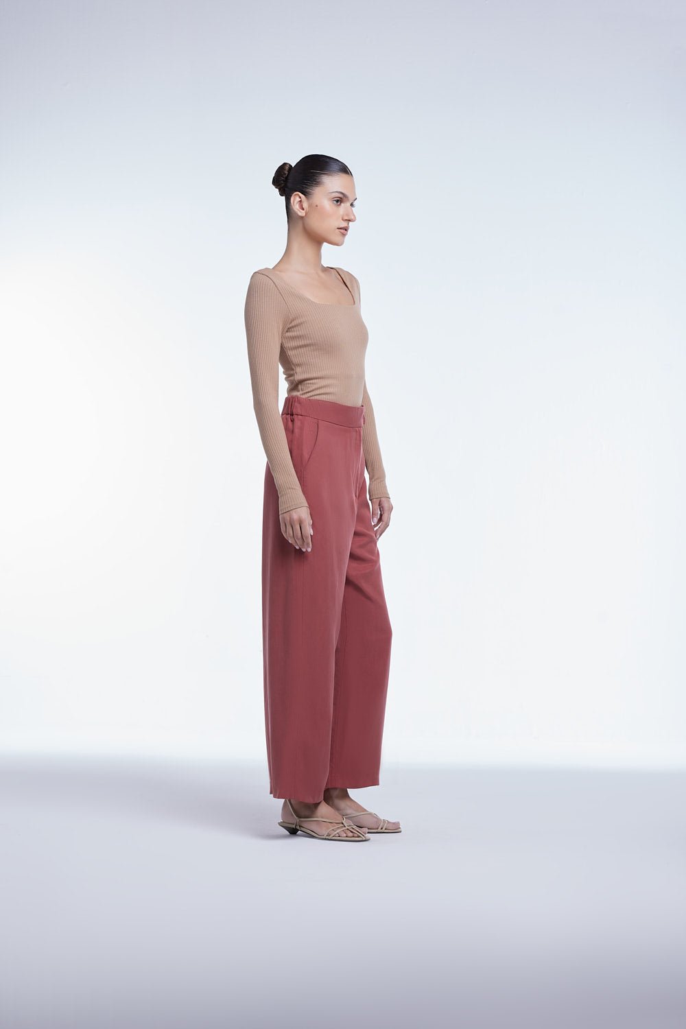 Relaxed Wide Leg Cropped Pants - dāl the label - Mulberry