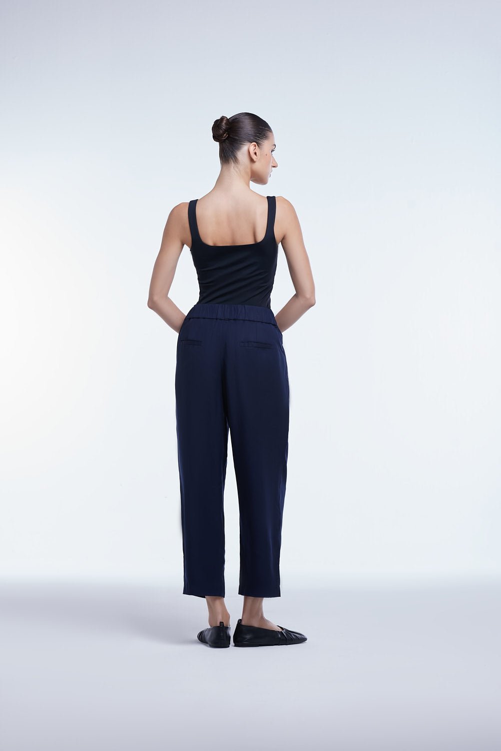 Tencel Mid - Rise Tapered Pants - dāl the label - Navy Blue