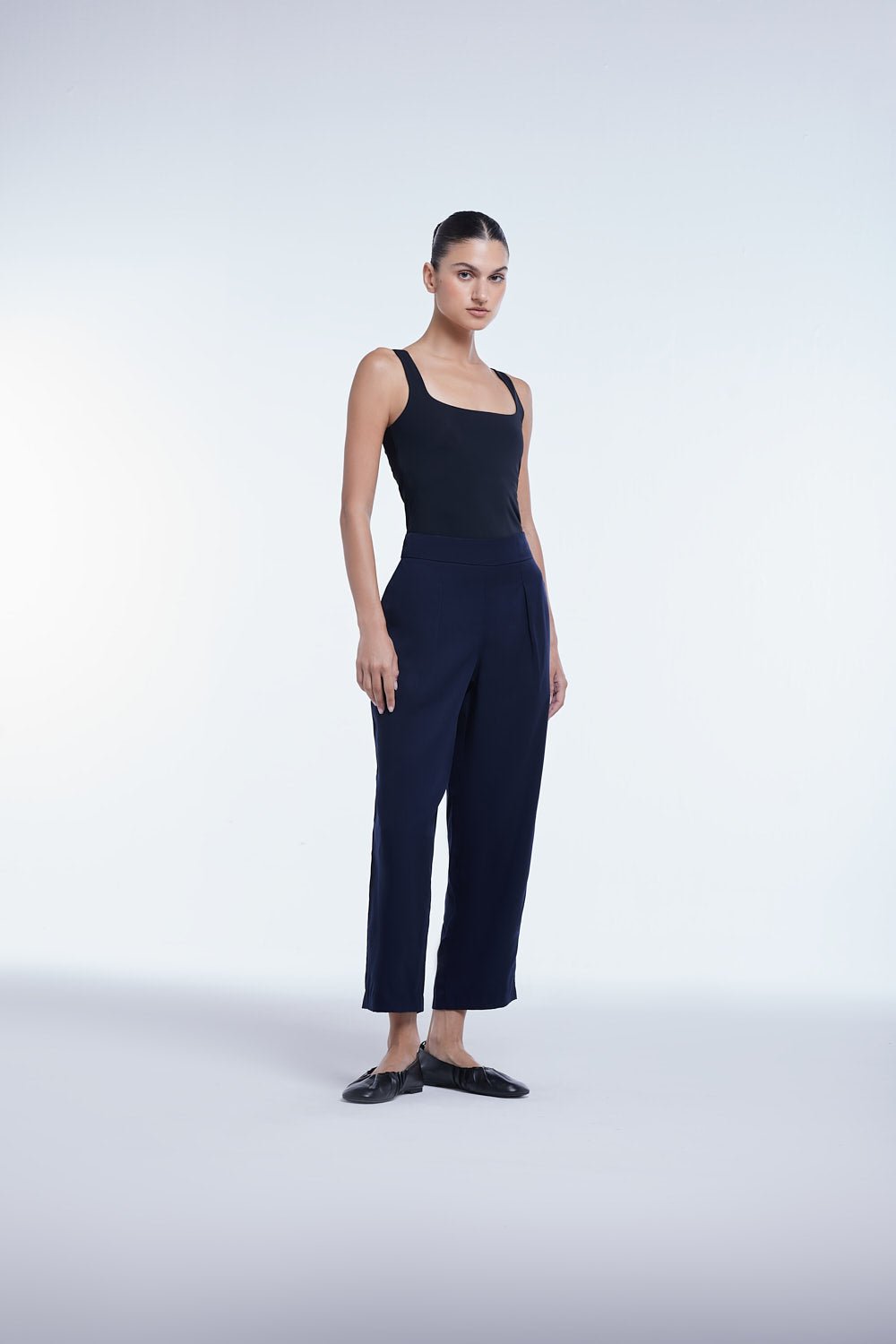 Tencel Mid - Rise Tapered Pants - dāl the label - Navy Blue